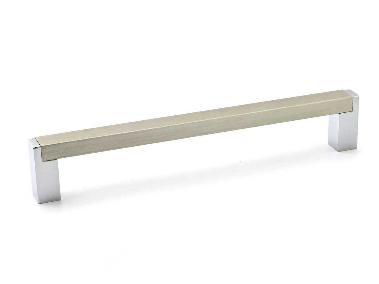 Richelieu BP801160140: 160mm cc Laconia Cabinet Pull - Brushed Nickel/Polished Chrome