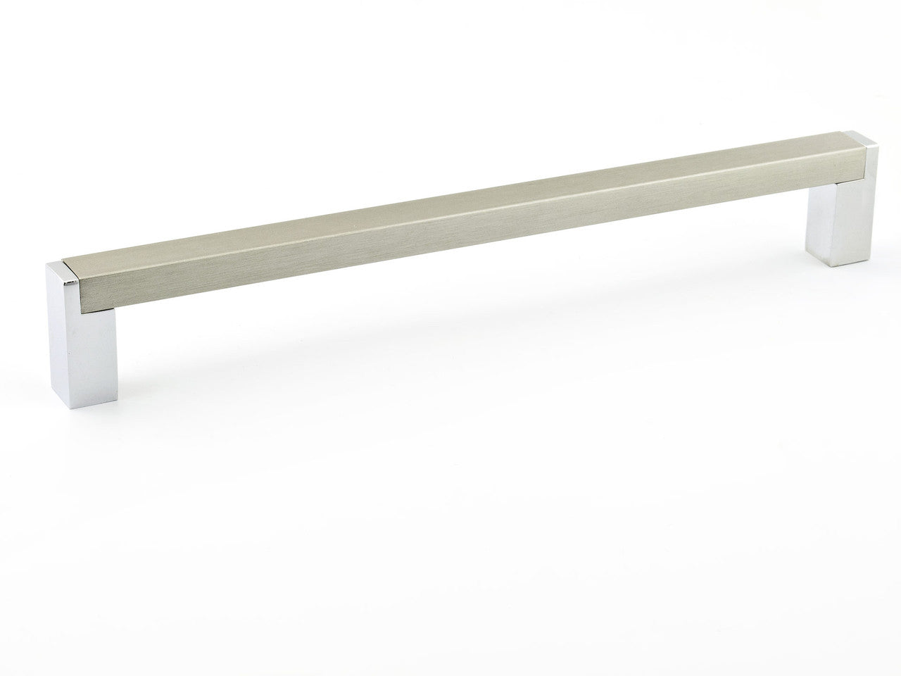 Richelieu BP801192140: 192mm cc Laconia Cabinet Pull - Brushed Nickel/Polished Chrome