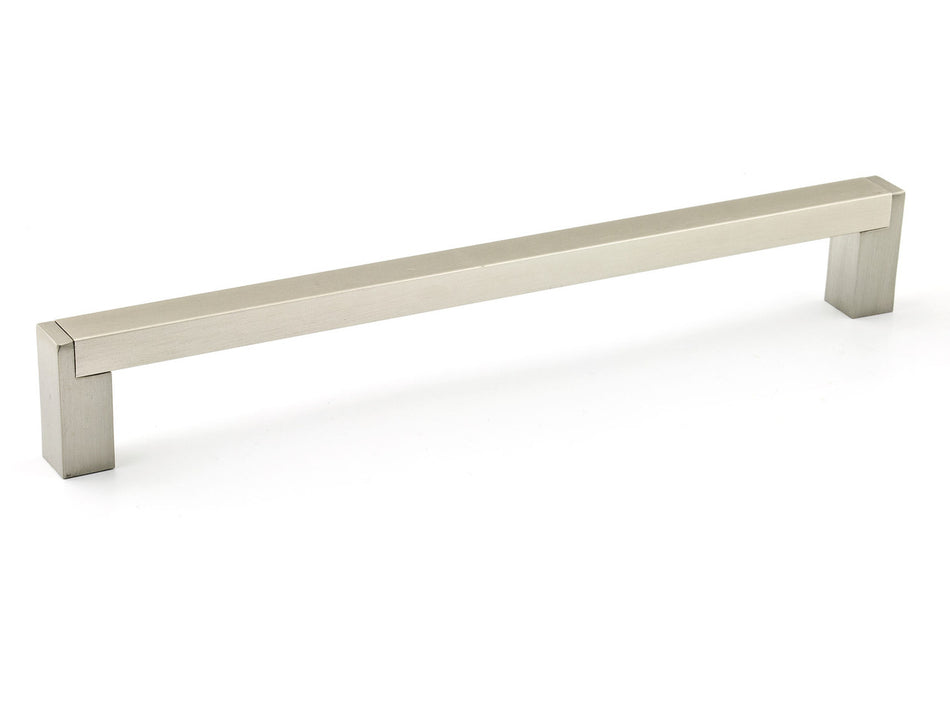 Richelieu BP801192195: 192mm cc Laconia Cabinet Pull - Brushed Nickel