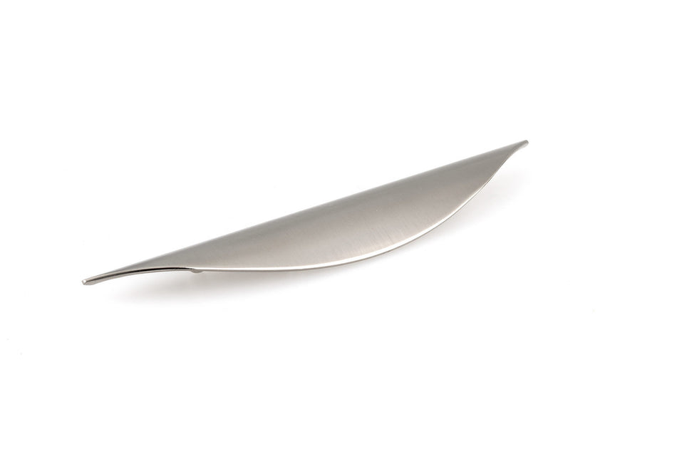 Richelieu BP80896195: 96mm cc Swansea Cabinet Pull - Brushed Nickel
