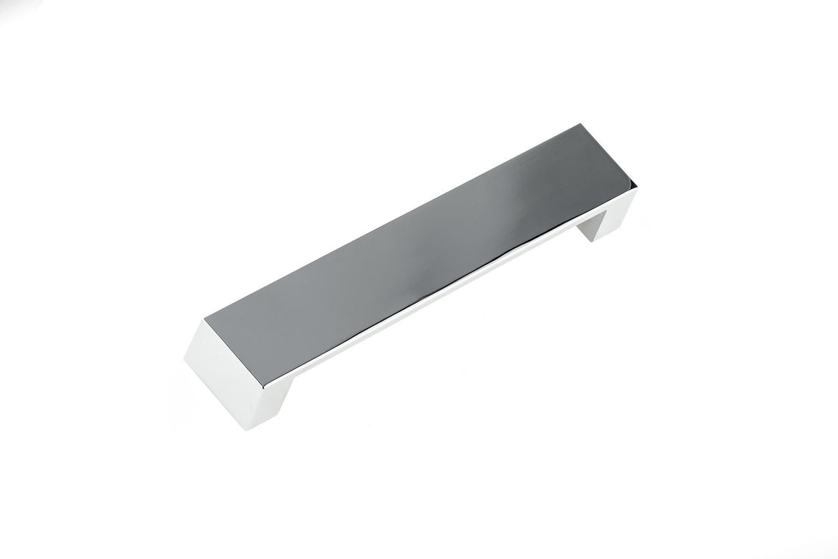 Richelieu BP8718192140: 192mm cc Contemporary Cup Cabinet Pull - Polished Chrome