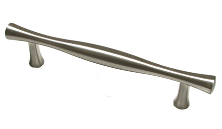 Richelieu BP9161196195: 96mm cc Salabury Cabinet Pull - Brushed Nickel