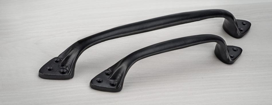 Richelieu BP9465205900: 205mm cc Traditional Forged Iron Cabinet Pull - Matte Black