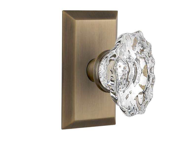 Nostalgic 713753: Studio Backplate w/Chateau Knob Single Dummy Door Set - Antique Brass