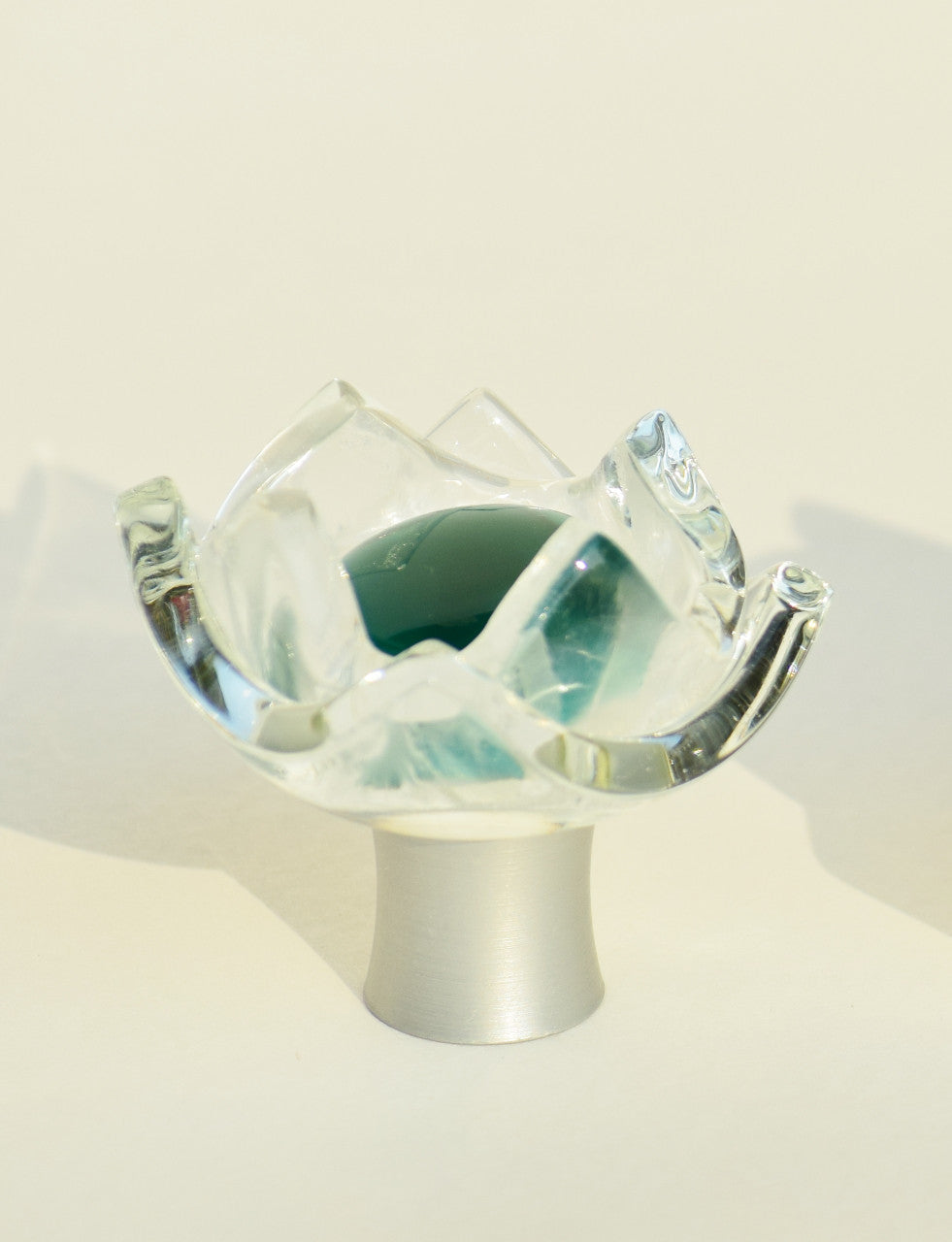 Grace White TUL-EM: Tulip Cabinet Knob - Emerald Green
