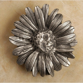 Anne At Home 34: Daisy Cabinet Knob - Large