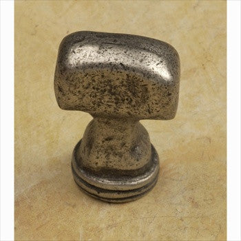 Anne At Home 1032: 1-1/8" Hammerhein Cabinet Knob