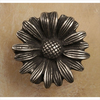 Anne At Home 348: Daisy Cabinet Knob - Small