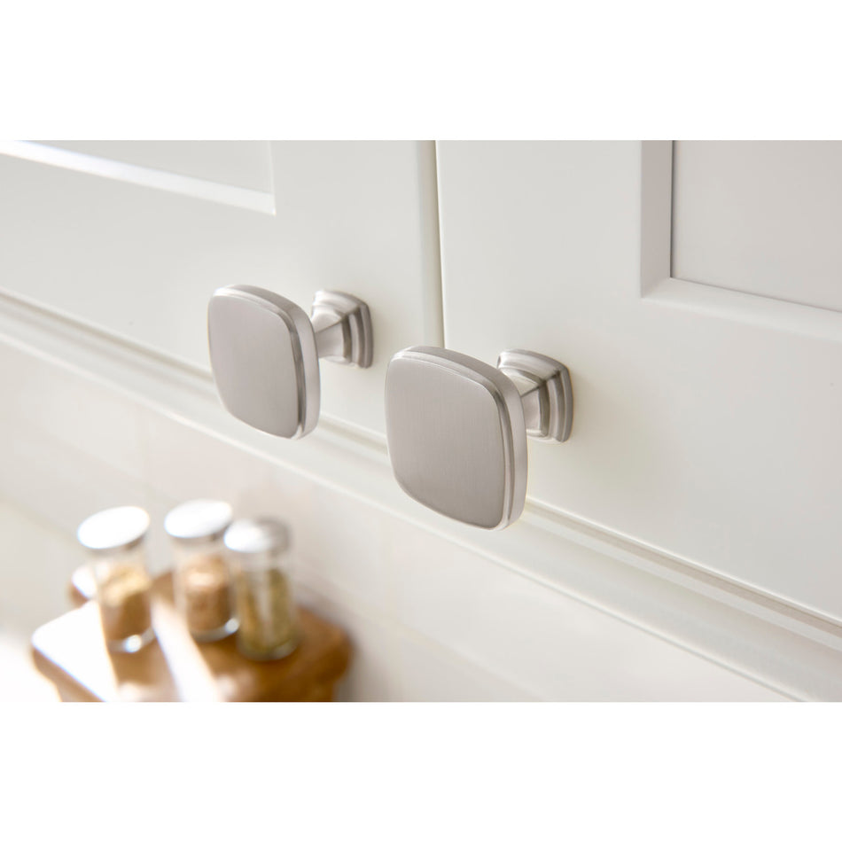 Jeffrey Alexander 782DBAC: 1-3/8" Fontana Square Cabinet Knob - Brushed Oil Rubbed Bronze