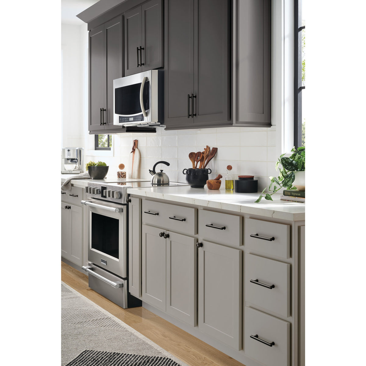Top Knobs TK3330BLK: 1-1/4" Lambert Round Cabinet Knob - Flat Black