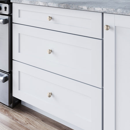 Top Knobs TK3090BSN: 1-1/4" Regent's Park Cumberland Cabinet Knob - Brushed Satin Nickel